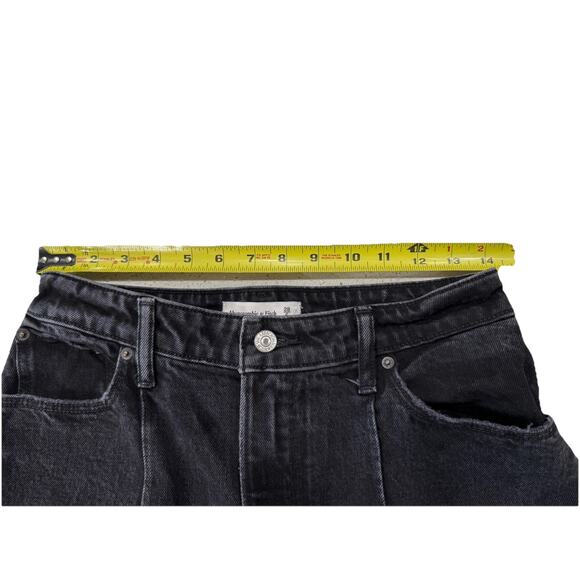 Abercrombie & Fitch Women’s Faded Black Curve Love High Rise Jeans Sz 28-6L NWOT - Picture 3 of 9